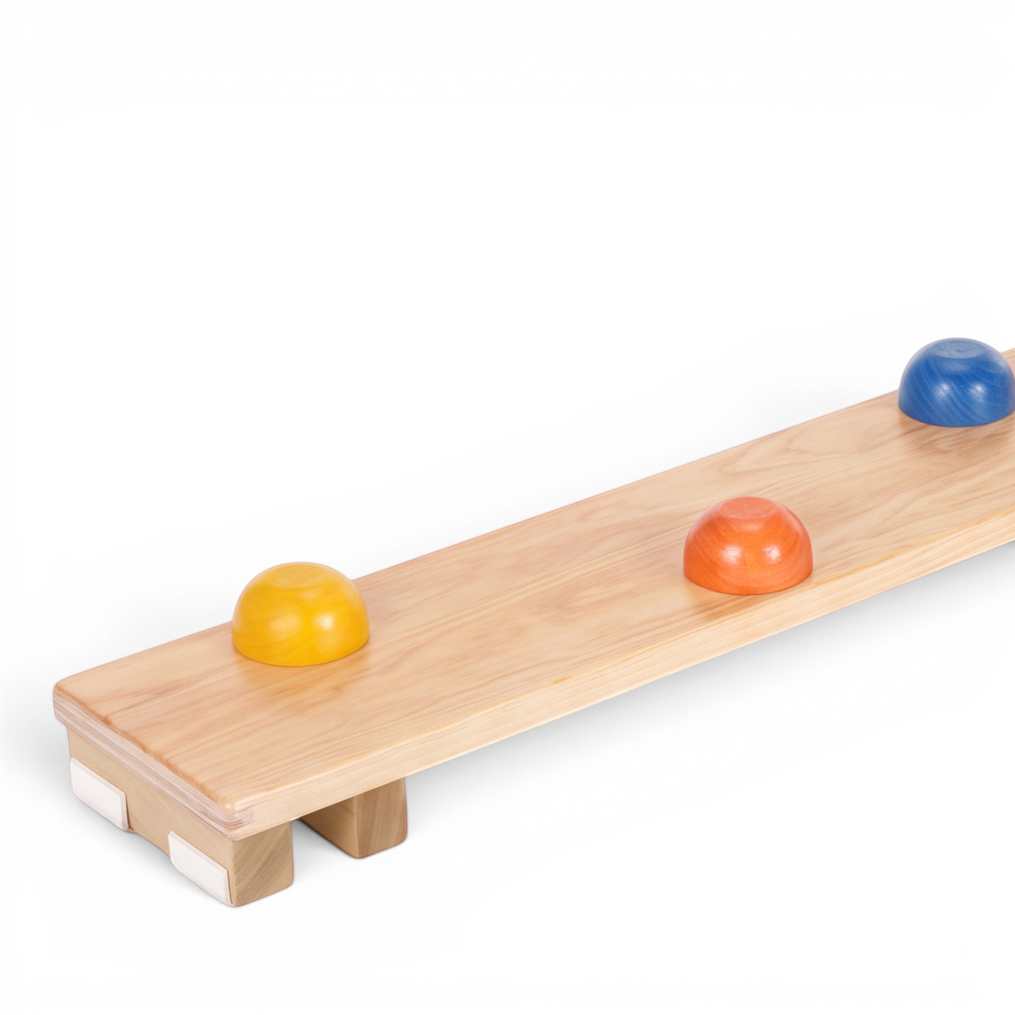UK Gym Pits Activ Dome Plank made of natural timber with colourful domes for balance training and gym equipment linking