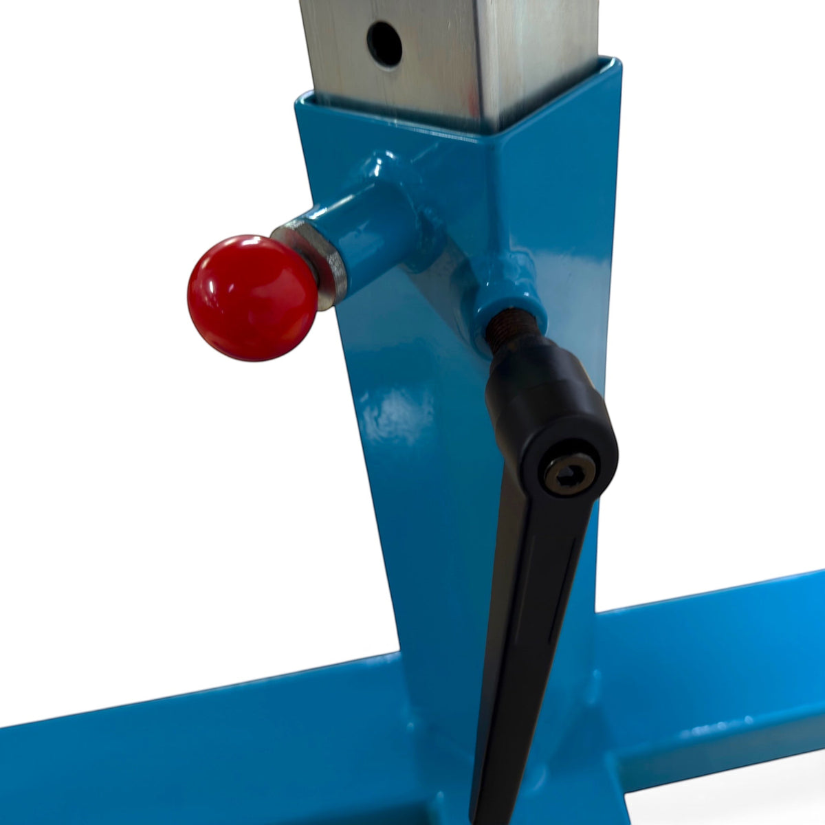 UK Gym Pits Gaofei training mushroom height adjustment mechanism with blue steel frame and red locking knob