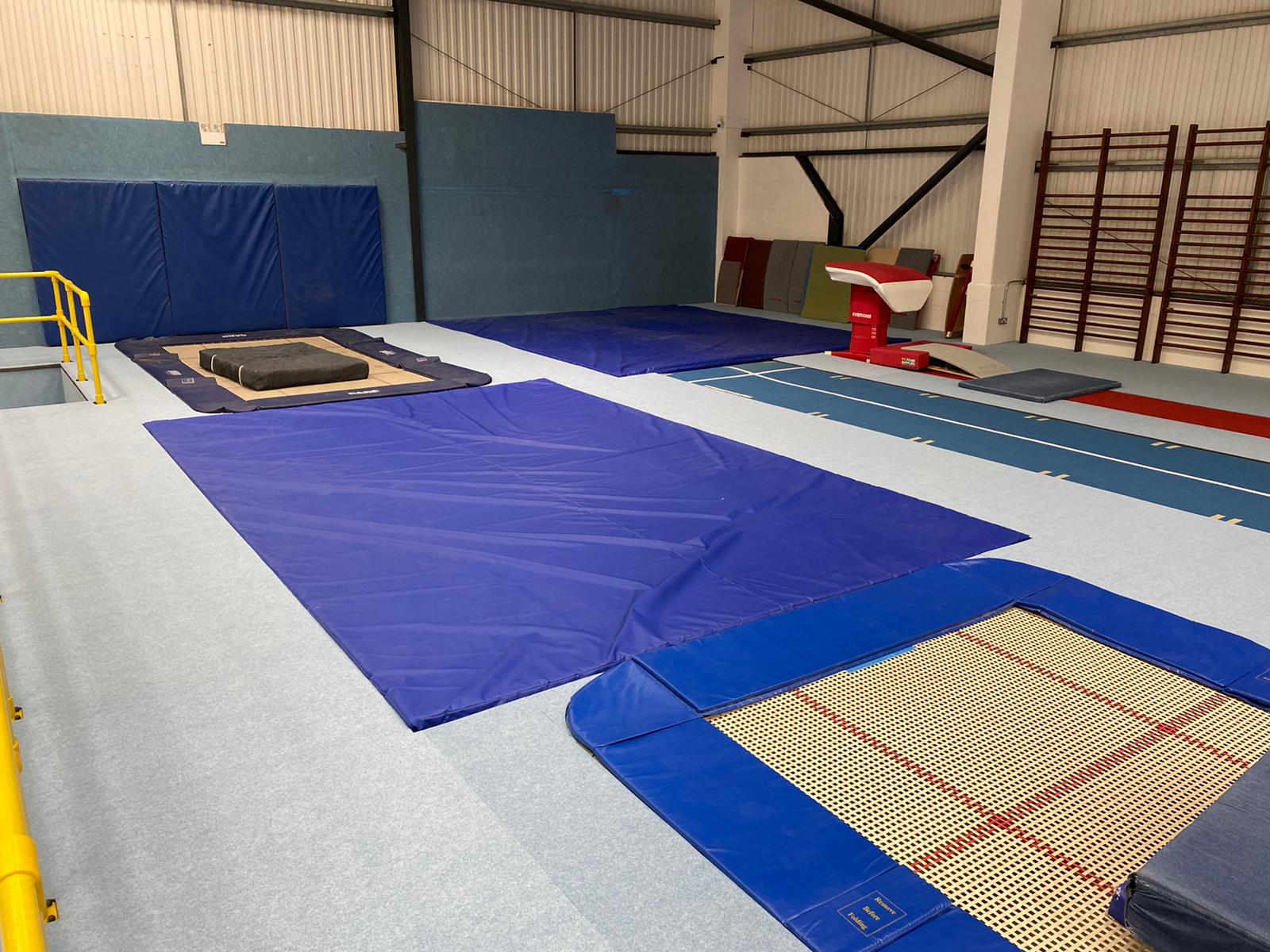 Resi Foam - 60cm Raised Pits