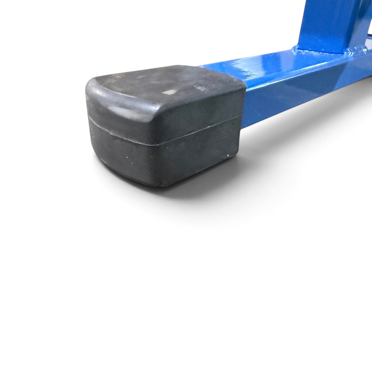 UK Gym Pits low training beam featuring a blue powder coated steel leg with a black anti-slip rubber foot base