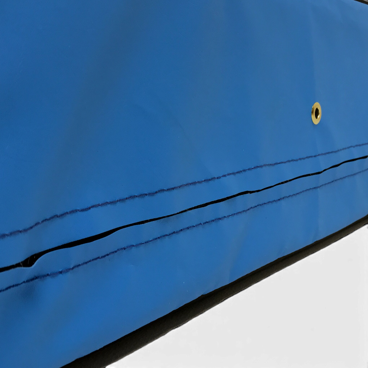 UK Gym Pits blue PVC parkour landing mat with corner toggle eyelet for connecting multiple safety mats