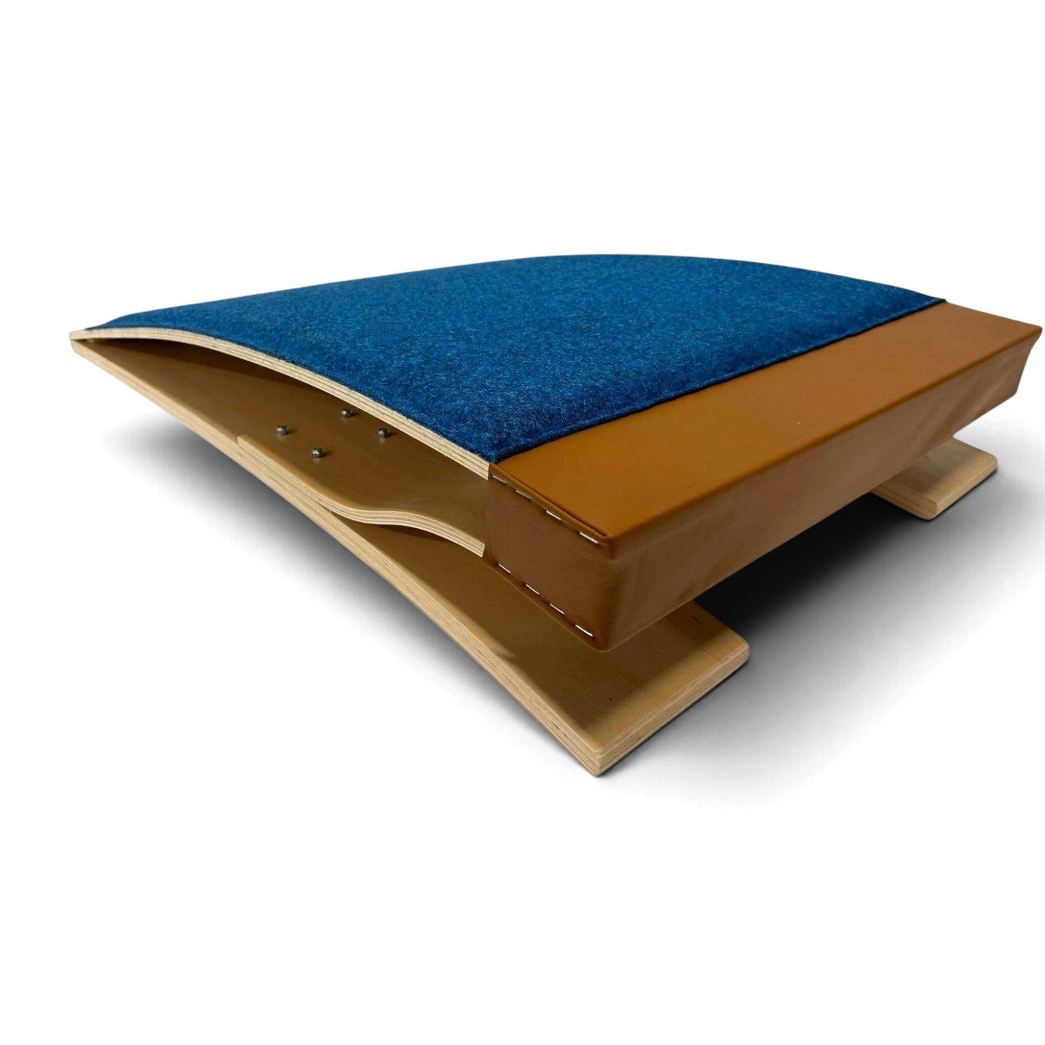 UK Gym Pits Club springboard made of moulded plywood with a blue carpeted top and brown padded trim