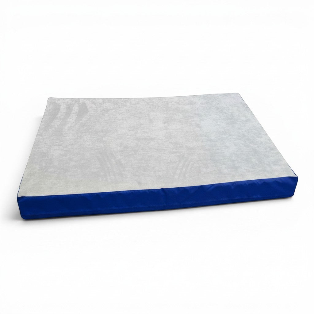UK Gym Pits jersey topped crash mat with a grey fabric surface and blue PVC sides for gymnastics and martial arts.