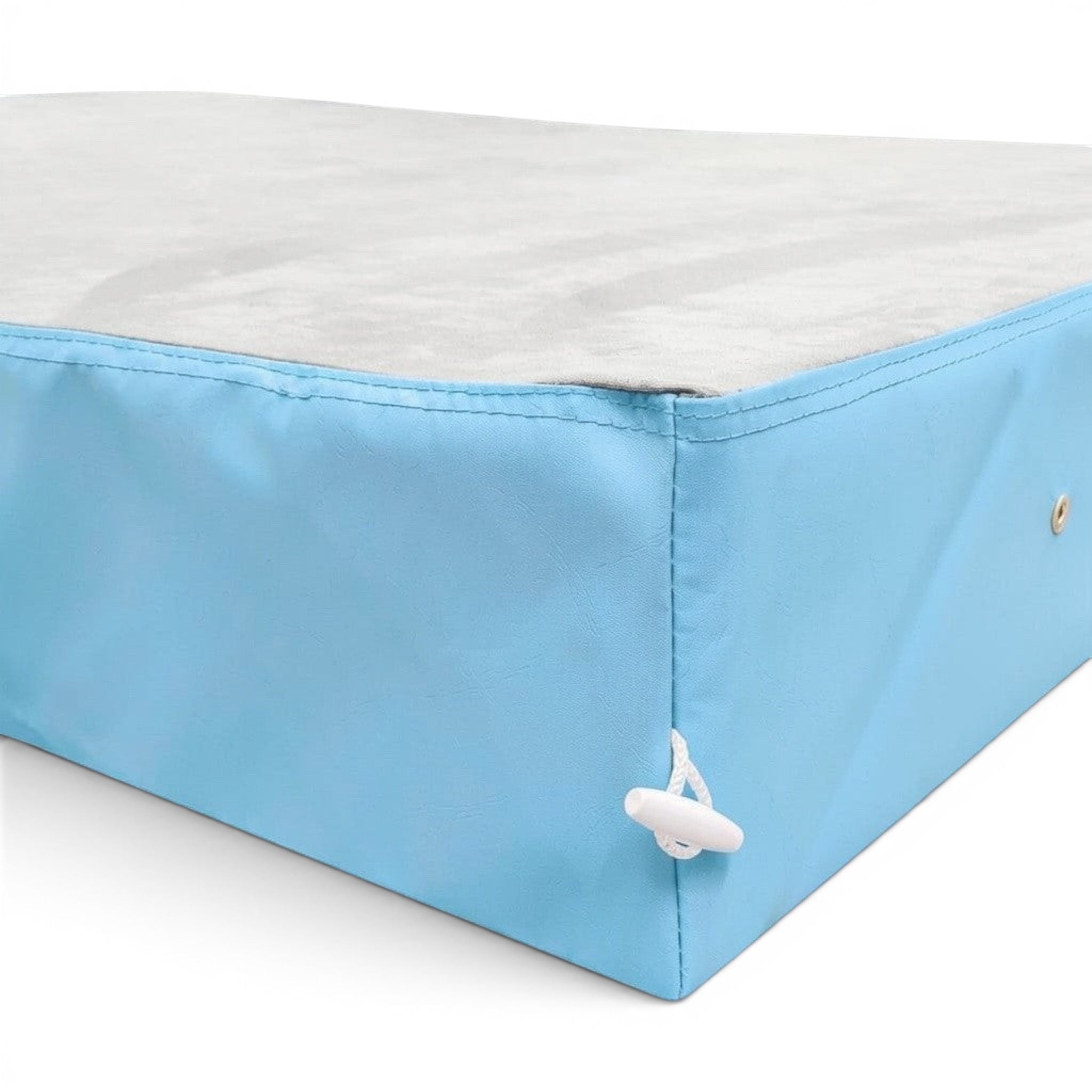 UK Gym Pits jersey topped crash mat with a grey fabric surface and light blue PVC sides featuring a toggle connector