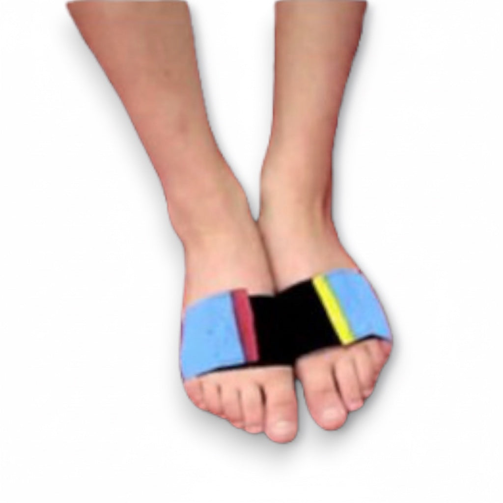 UK Gym Pits Sticky Toes velcro straps on athlete feet for cheerleading skill training with red and yellow markers